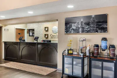 Photo 5 - Comfort Inn & Suites Atlanta/Smyrna