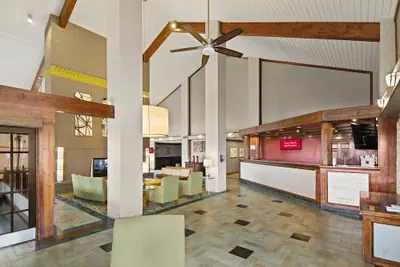 Photo 4 - Red Roof Inn & Suites Irving – DFW Airport South