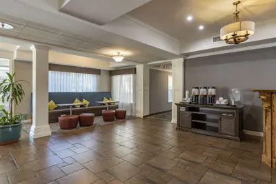 Photo 4 - Hampton Inn Ukiah CA
