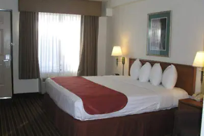 Photo 3 - Catalina Inn