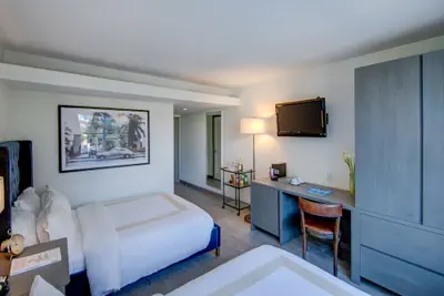 Photo 3 - Clinton Hotel South Beach