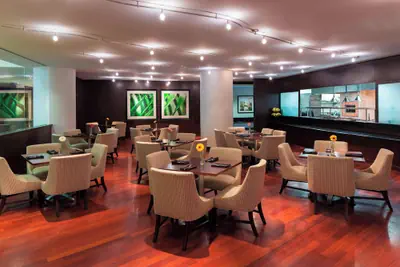 Photo 2 - Sheraton Metairie - New Orleans Hotel