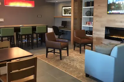 Photo 4 - Country Inn & Suites by Radisson, Novi, MI