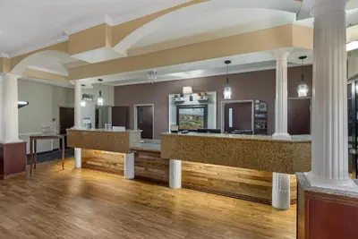 Photo 3 - Best Western Plus Shamrock Inn & Suites