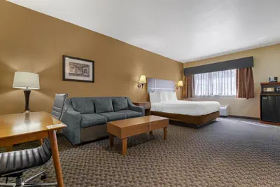 Photo 5 - Best Western Plus Shamrock Inn & Suites