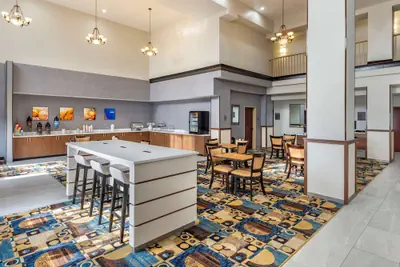 Photo 4 - Comfort Suites Clovis North