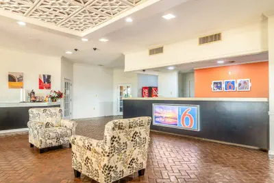 Photo 3 - Motel 6 Natchitoches, LA