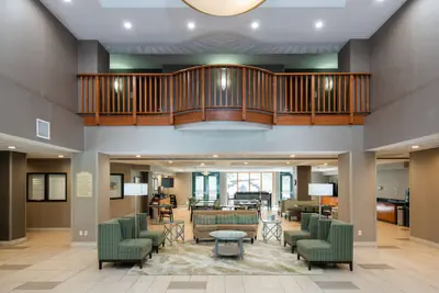 Photo 4 - Best Western Inn & Suites San Mateo - San Francisco Airport