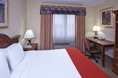 Photo 4 - Holiday Inn Express Hotel & Suites Mesquite by IHG