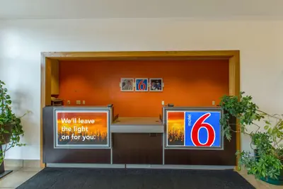 Photo 3 - Motel 6 Baraboo, WI - Lake Delton