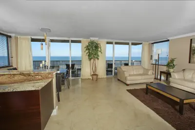 Photo 3 - Holiday Inn Resort Daytona Beach Oceanfront by IHG