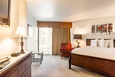Photo 4 - Silver King by All Seasons Resort Lodging