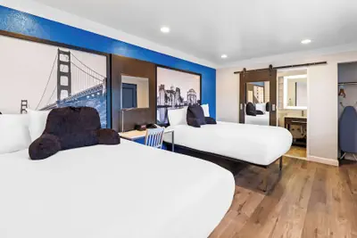 Photo 5 - Signature Inn San Francisco Marina District