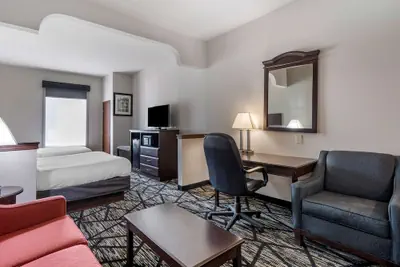 Photo 5 - BEST WESTERN PLUS McKinney Inn & Suites