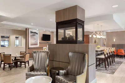 Photo 5 - Hampton Inn & Suites Denver - Cherry Creek