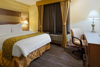 Photo 2 - Best Western Queens Court Hotel