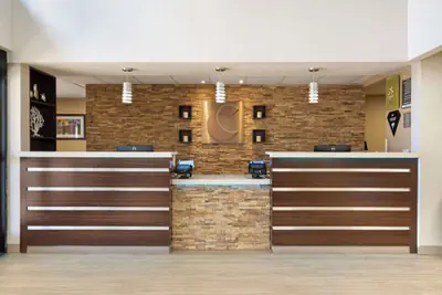 Photo 5 - Comfort Suites Northside Hospital Gwinnett