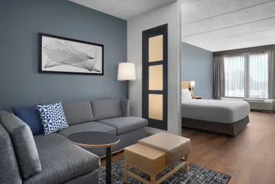 Photo 2 - Hyatt Place Atlanta Airport-North