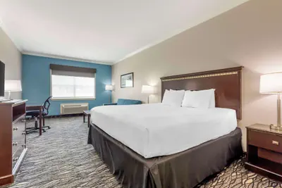 Photo 5 - Best Western Plus Lake Worth Inn & Suites