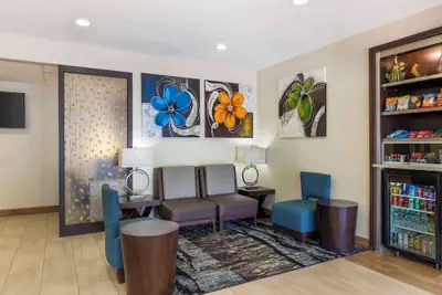 Photo 3 - Best Western Plus Lake Worth Inn & Suites