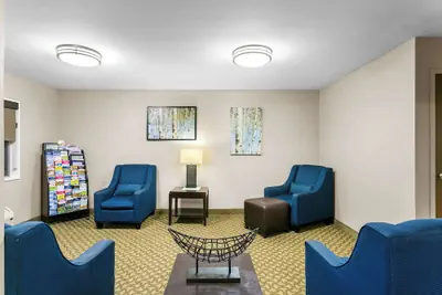 Photo 5 - Comfort Inn Red Horse Frederick