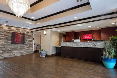 Photo 4 - Red Roof Inn & Suites Dover Downtown