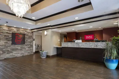 Photo 4 - Red Roof Inn & Suites Dover Downtown