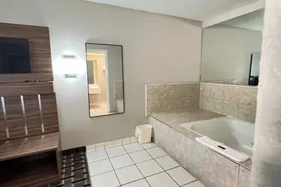Photo 2 - Country Hearth Inn & Suites Augusta
