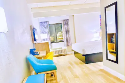 Photo 5 - Days Inn by Wyndham Rutland/Killington Area