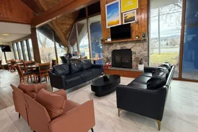 Photo 3 - Days Inn by Wyndham Rutland/Killington Area