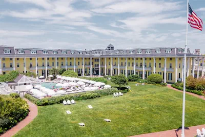 Photo 2 - Congress Hall