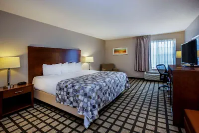 Photo 4 - Baymont by Wyndham Mackinaw City