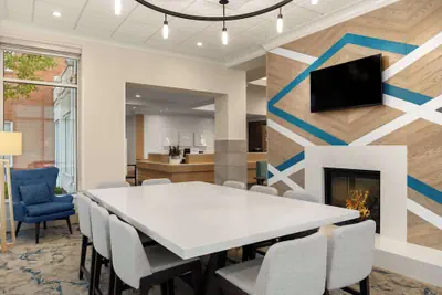 Photo 3 - Hilton Garden Inn Spokane Airport