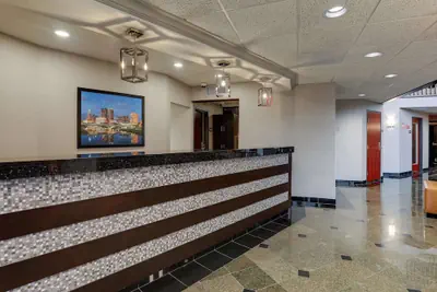 Photo 2 - Drury Inn & Suites Columbus Dublin