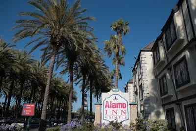 Photo 2 - Alamo Inn & Suites