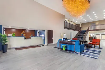 Photo 4 - Comfort Inn Bourbonnais near I-57