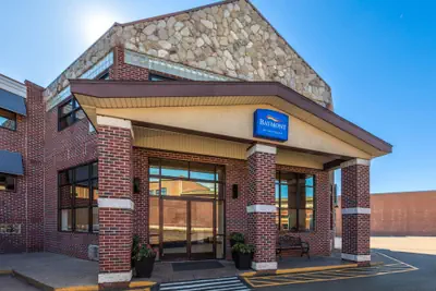 Photo 2 - Baymont by Wyndham Downtown Detroit