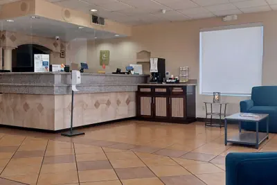 Photo 3 - Quality Inn And Suites