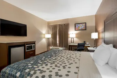 Photo 4 - Econo Lodge Shelbyville North