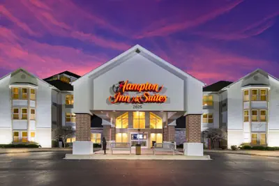 Photo 2 - Hampton Inn & Suites Chicago/Hoffman Estates