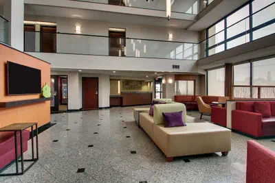Photo 4 - Drury Inn & Suites Bowling Green