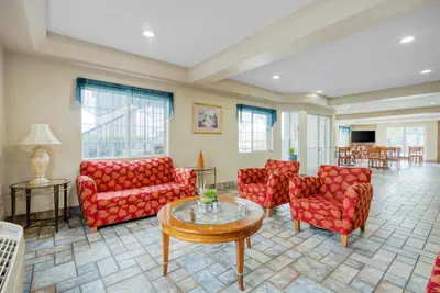 Photo 3 - SureStay Hotel by Best Western Ukiah