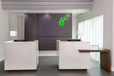 Photo 3 - Holiday Inn Miami-Doral Area by IHG