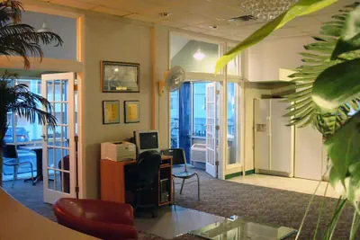 Photo 2 - O'Hare Inn & Suites