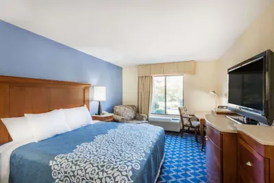 Photo 5 - Aderi Hotel Niantic