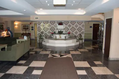 Photo 3 - Aderi Hotel Niantic