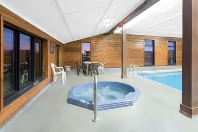 Photo 2 - Super 8 by Wyndham Watertown