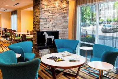 Photo 2 - Fairfield Inn and Suites by Marriott Perimeter Center