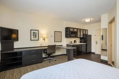 Photo 5 - MainStay Suites Kansas City Overland Park