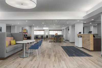Photo 3 - Hampton Inn by Hilton Altoona